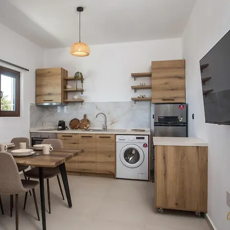 Zaia & Living , N6 , Sea Side View * Γεννάδι